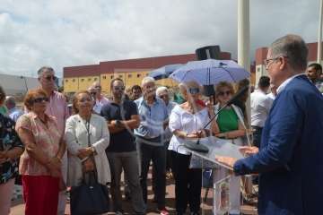 Acto de descubrimiento de la placa de la calle de Farmacéutico Francisco Artiles Betancor (Foto TA)
